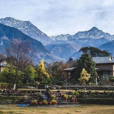 Blossoms Village Resort Dharamshala Exterior foto